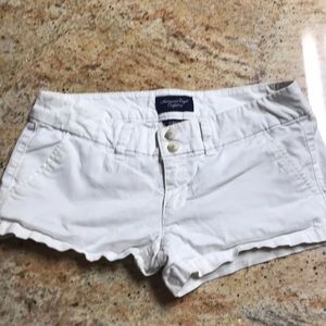 American eagle white shorts